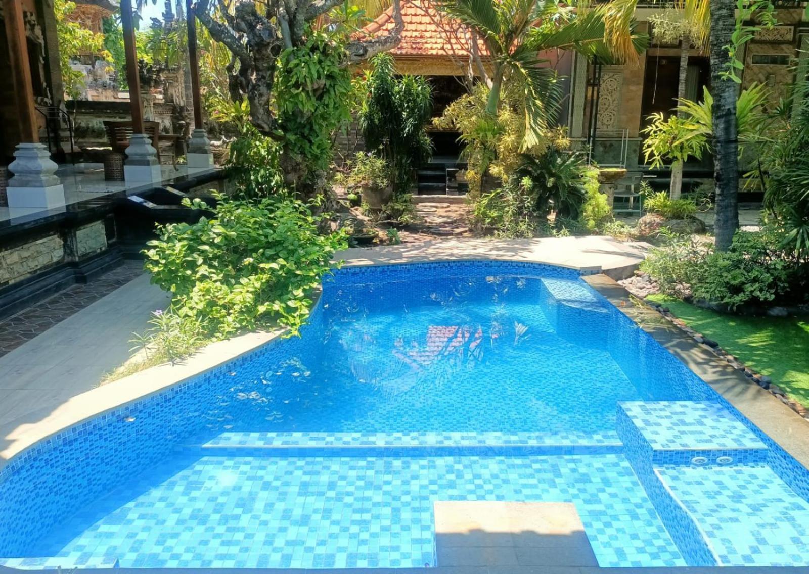 Green Palace Homestay Batununggul Exterior foto