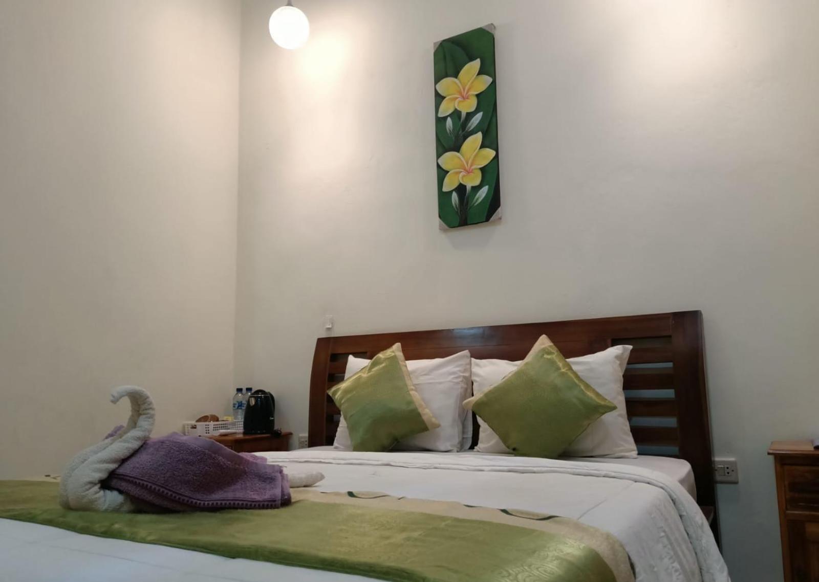 Green Palace Homestay Batununggul Exterior foto
